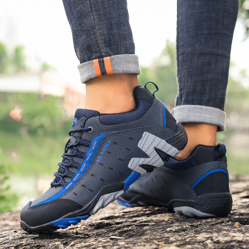 Men’s and Women’s Outdoor Hiking Shoes Leather Non-Slip Travel Sneakers