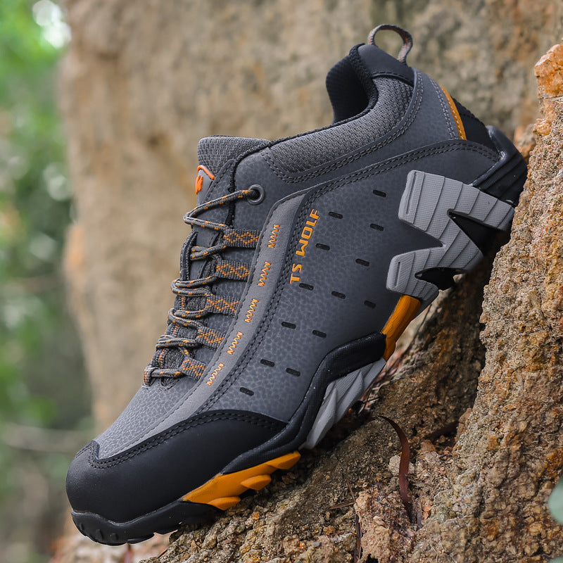 Men’s and Women’s Outdoor Hiking Shoes Leather Non-Slip Travel Sneakers