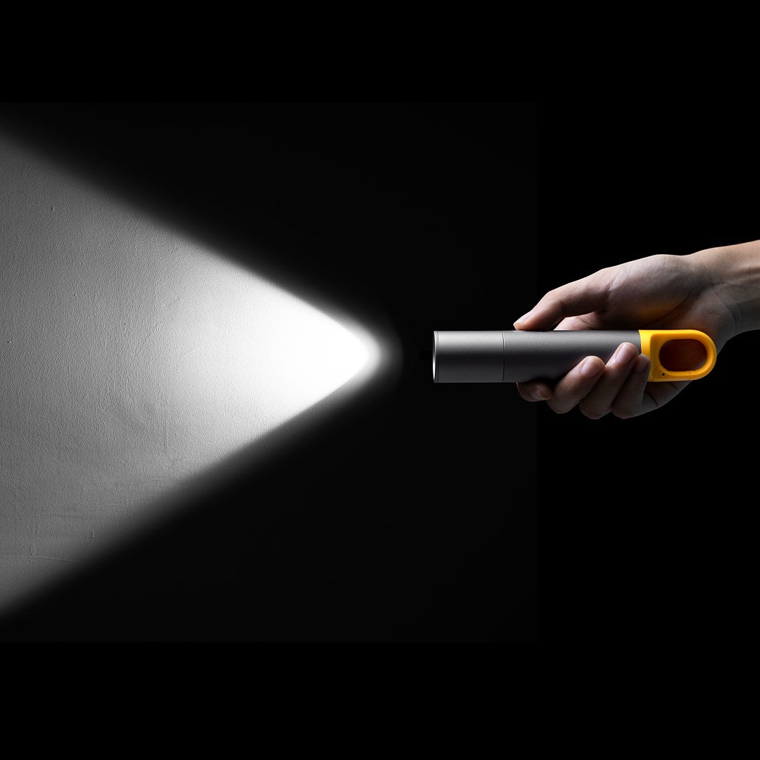 Lumen Bright Flashlight Stepless Zoom Long-Lasting Outdoor Camping Light